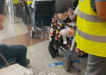 Atlanta Airplane ‘Overrun’ w/ Black Women Returning From Butt Surgery!! (Vid)