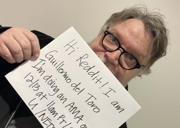 Submit Questions for Academy Award Winning filmmaker & Director of Pinocchio, Guillermo del Toro, LIVE on Tuesday December 13th, 11am PDT/2pm EDT on r/movies! : movies