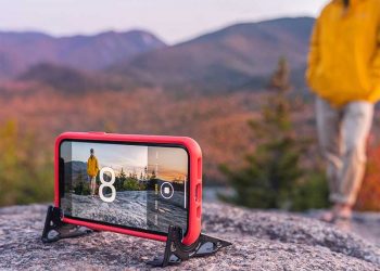 This pocket tripod is a great addition to your EDC!