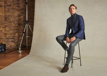 The Best Navy Blazer Brands & Tailors For Men: 2023 Addition