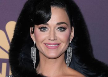 Katy Perry Details “Vault” of Clothes She’ll Pass Down to Daisy Dove