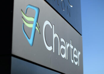 Cable giants Cox and Charter agree to $34 billion merger