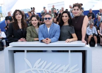 Sebastian Lelio On Cannes Film The Wave About Chile Feminist Protests