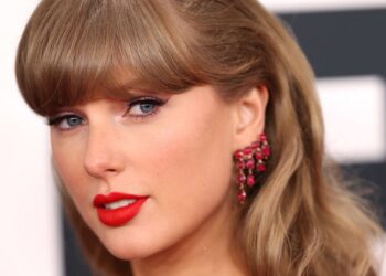 Taylor Swift: Look What You Made Me Do (Taylor’s Version) in Handmaid’s Tale